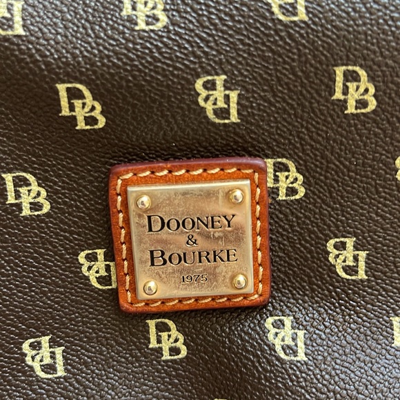 Dooney & Bourke. Medium shoulder bag - Picture 3 of 6